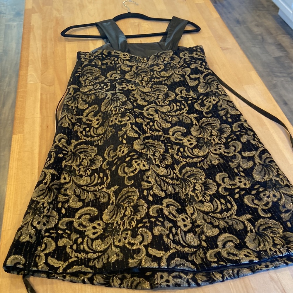Shimmering gold & black empire waist jacquard dress w/ satin trim size 6 - Picture 5 of 16